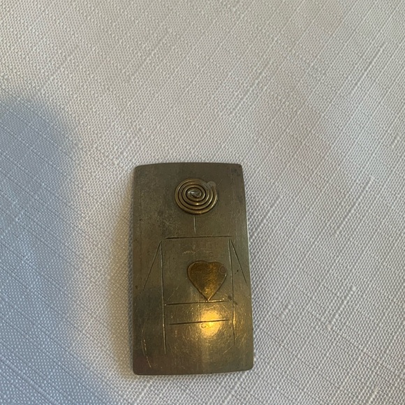 Artisan Brooch Pin Jewelry Gold Tone Rectangle Pin Heart and Whorl 2 inches - Picture 1 of 5